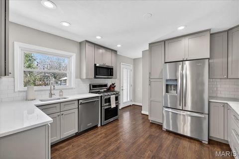 Tiny photo for 881 Victoria Place, St Louis, MO 63122 (MLS # 26017139)