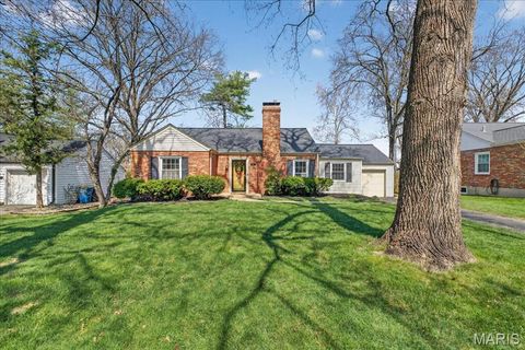 Tiny photo for 881 Victoria Place, St Louis, MO 63122 (MLS # 26017139)
