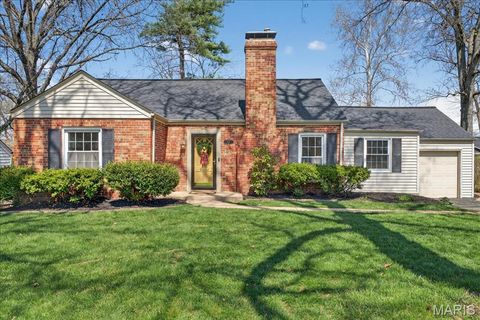 Photo of 881 Victoria Place, St Louis, MO 63122 (MLS # 26017139)