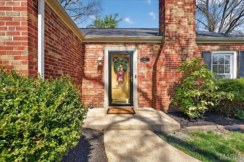 Tiny photo for 881 Victoria Place, St Louis, MO 63122 (MLS # 26017139)