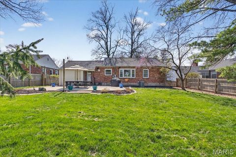 Tiny photo for 881 Victoria Place, St Louis, MO 63122 (MLS # 26017139)