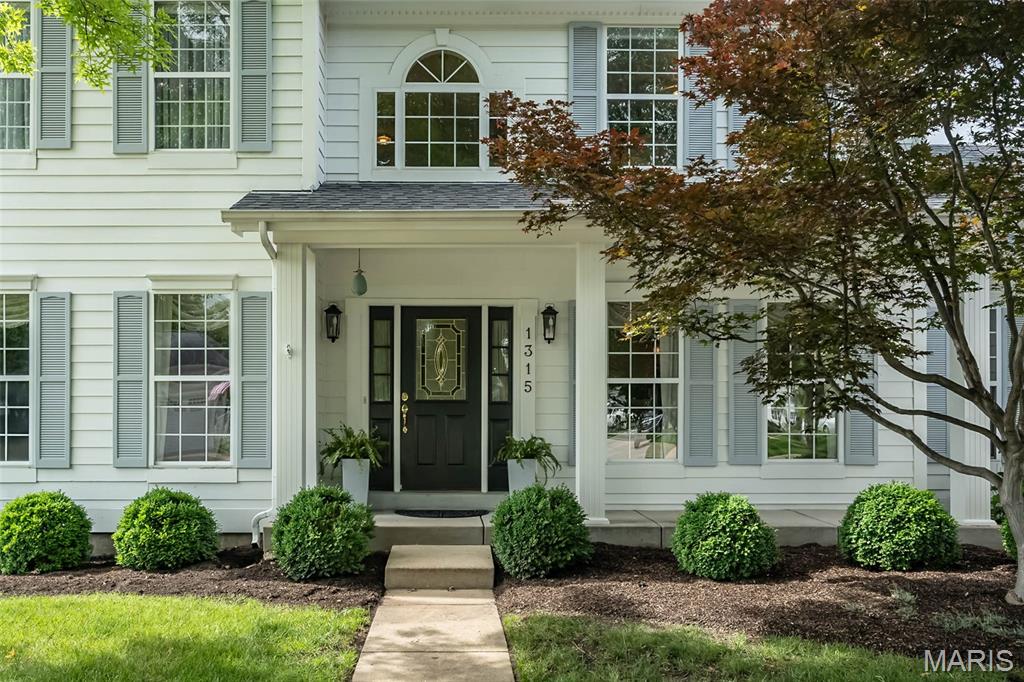 1315 Coach View Lane