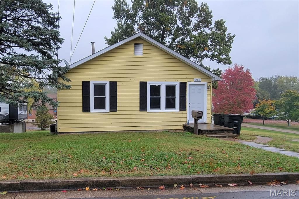 Photo of 208 N Long Street, Bonne Terre, MO 63628 (MLS # 25073414)