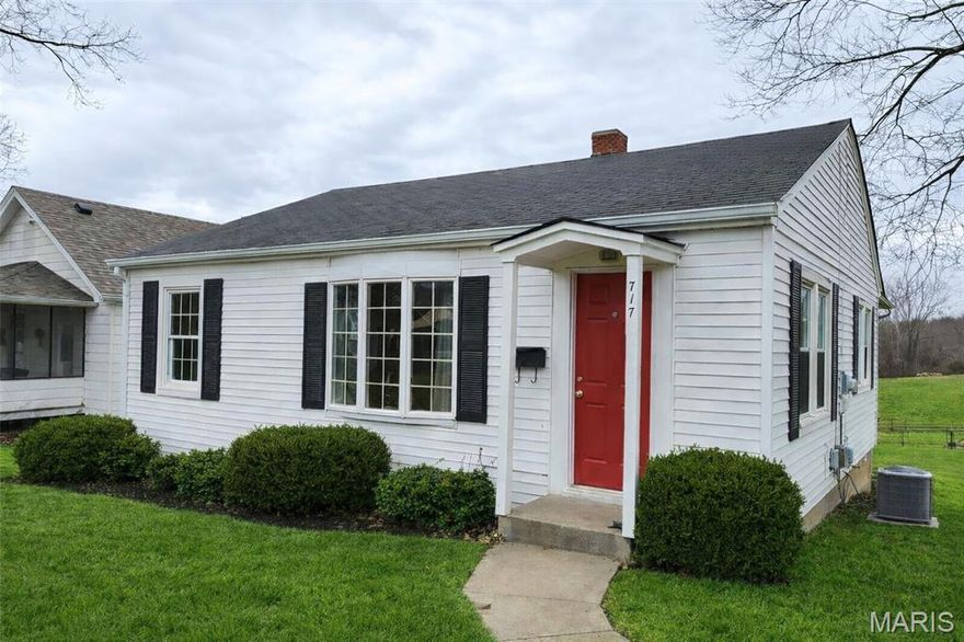 This cozy 2-bedroom, 1-bath bungalow has been beautifully updated and is ready for you to call it home! Step inside to find brand-new flooring throughout, fresh kitchen cabinets, countertops, and appliances. The bathroom has also been completely refreshed with new flooring, a stylish vanity, and modern fixtures.
Convenience is key with main floor laundry, and you’ll love relaxing in the sunroom at the back of the home overlooking a peaceful horse pasture. A partial basement adds extra storage or workspace.
Perfect for anyone looking for comfort, charm, and modern updates in a serene setting!