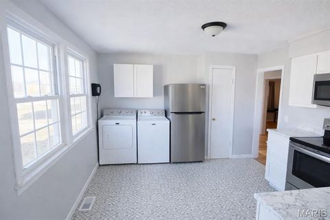 Tiny photo for 717 N 5th Street, Elsberry, MO 63343 (MLS # 25007170)