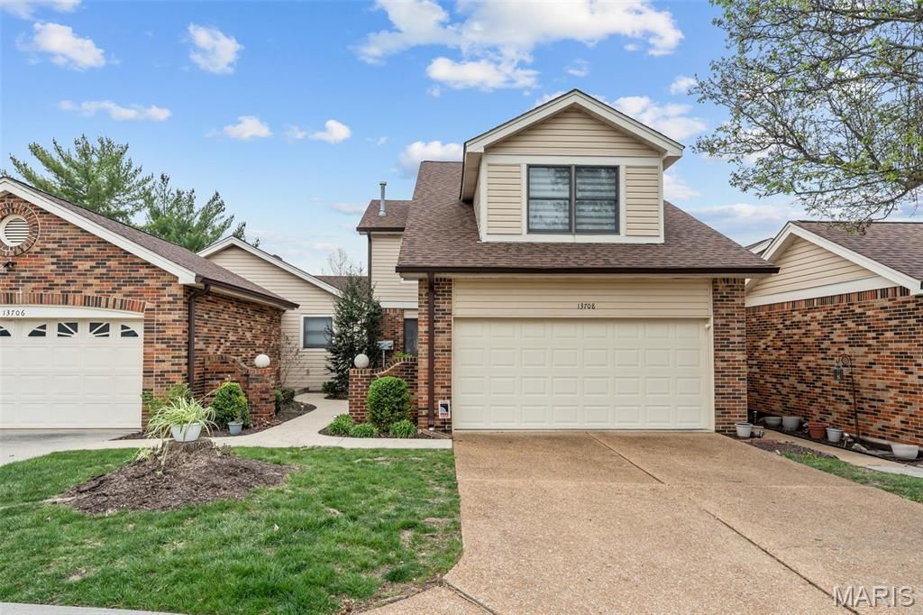 Photo of 13708 La Conte Court, St Louis, MO 63128 (MLS # 26019815)