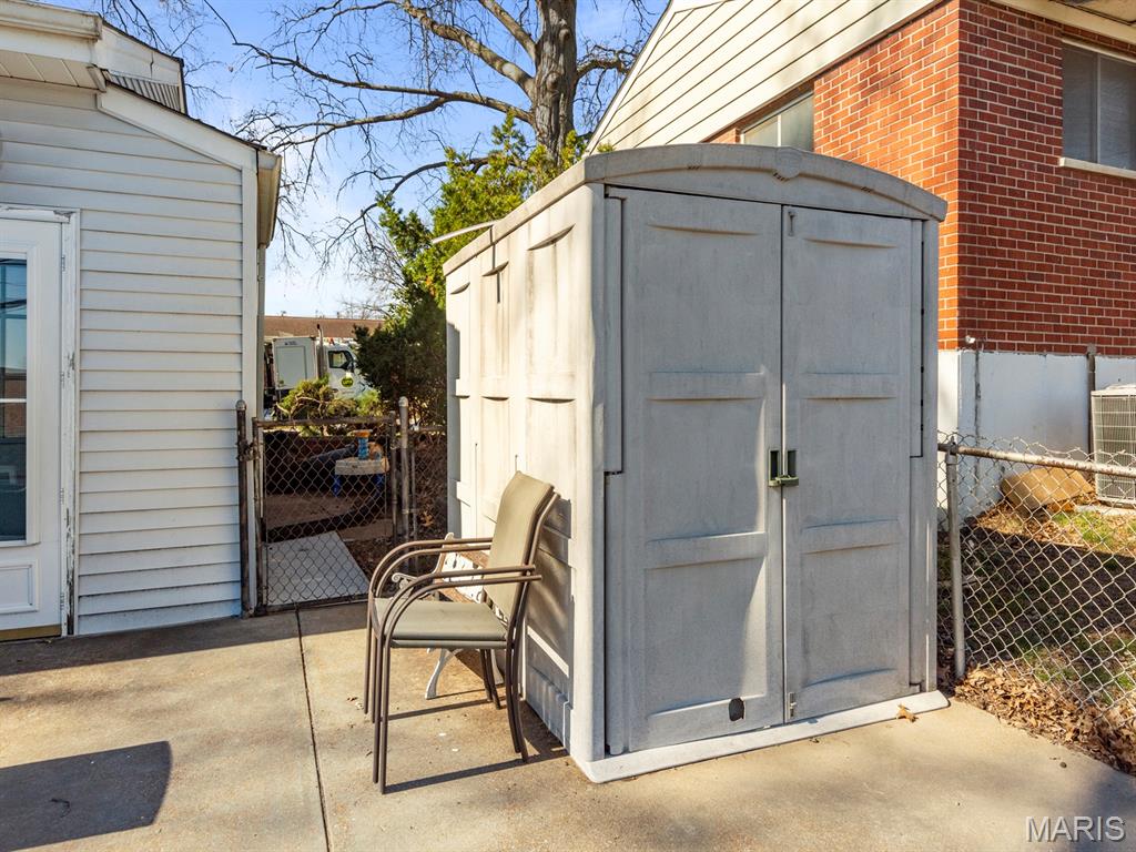 Alberta Terrace - Residential