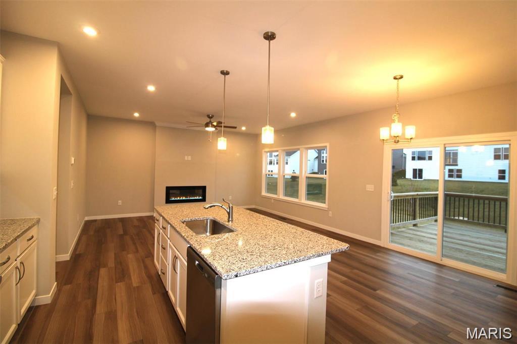 Streets Of Caledonia #7 - Residential Lease