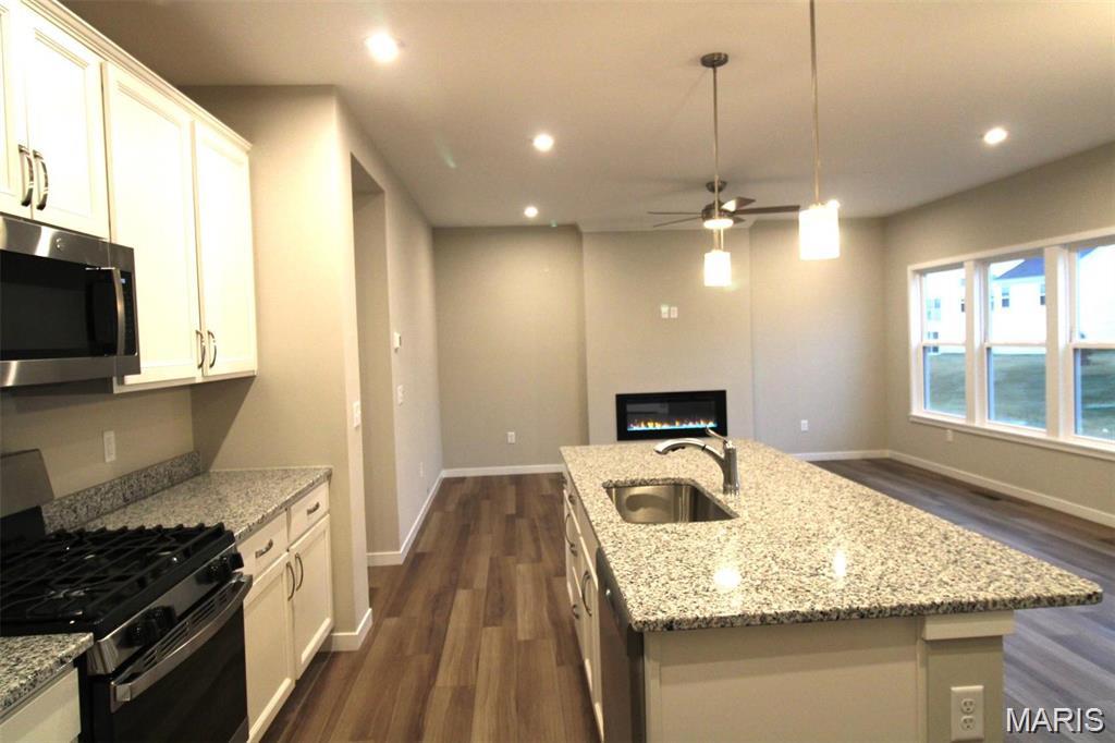 Streets Of Caledonia #7 - Residential Lease