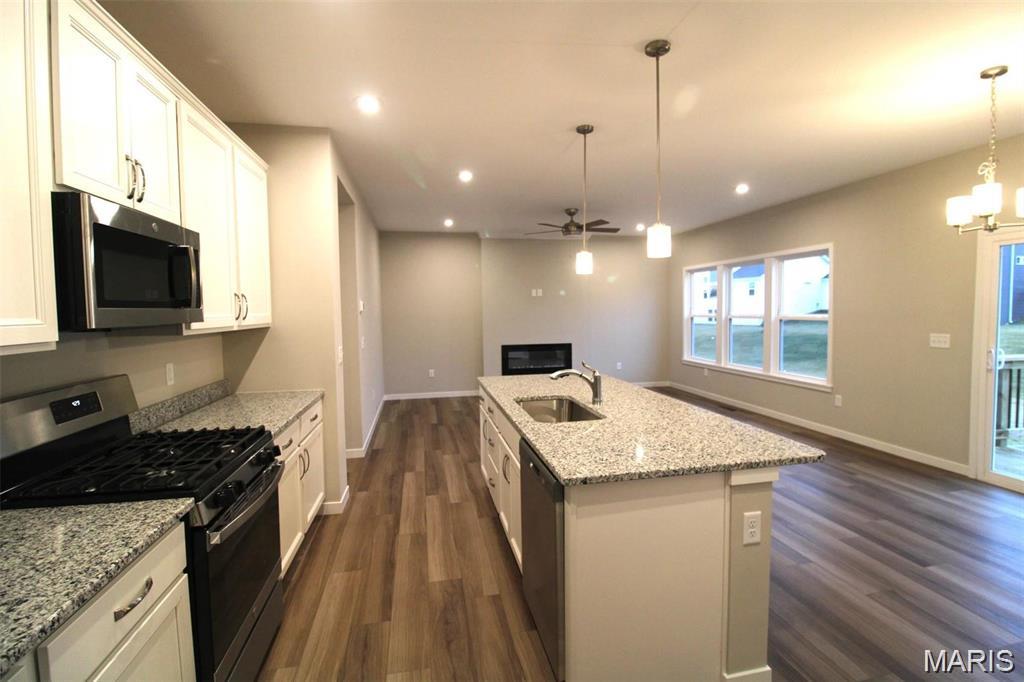 Streets Of Caledonia #7 - Residential Lease