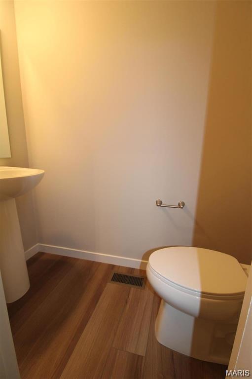 Streets Of Caledonia #7 - Residential Lease