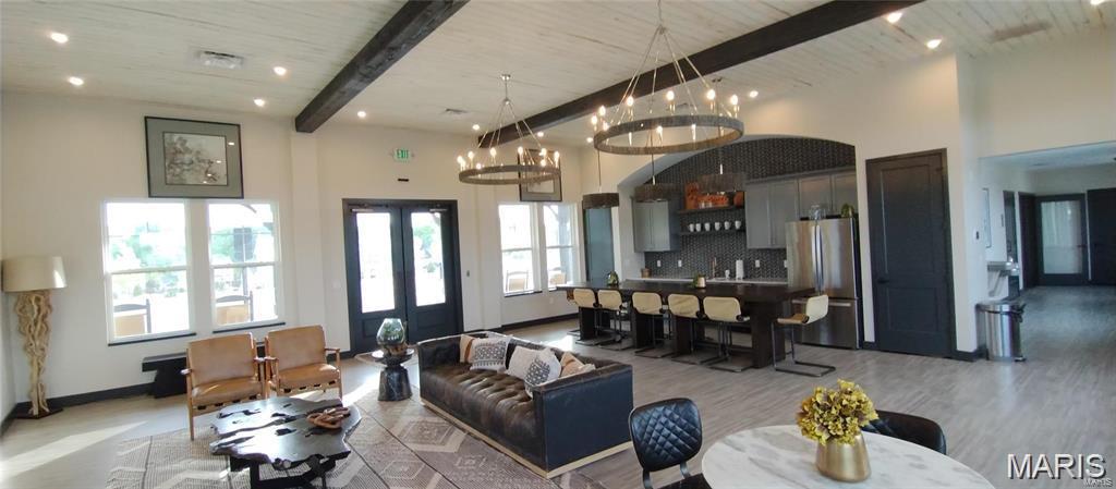 Streets Of Caledonia #7 - Residential Lease