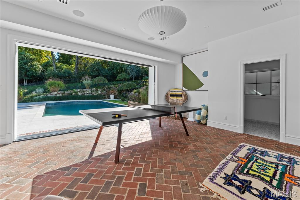 Oakleigh Add - Residential