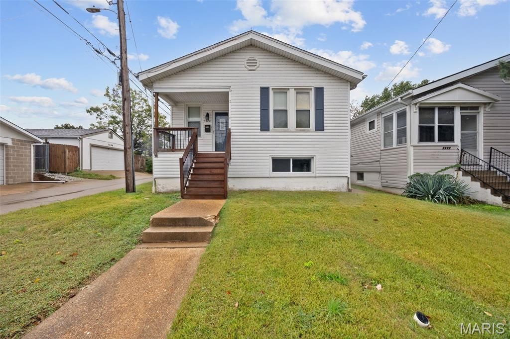 Photo of 7320 Eugene Avenue, St Louis, MO 63116 (MLS # 25070400)