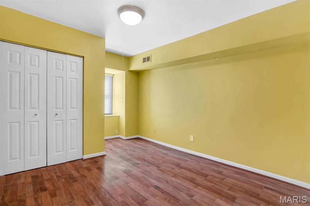 Laclede S Lynch St - Residential