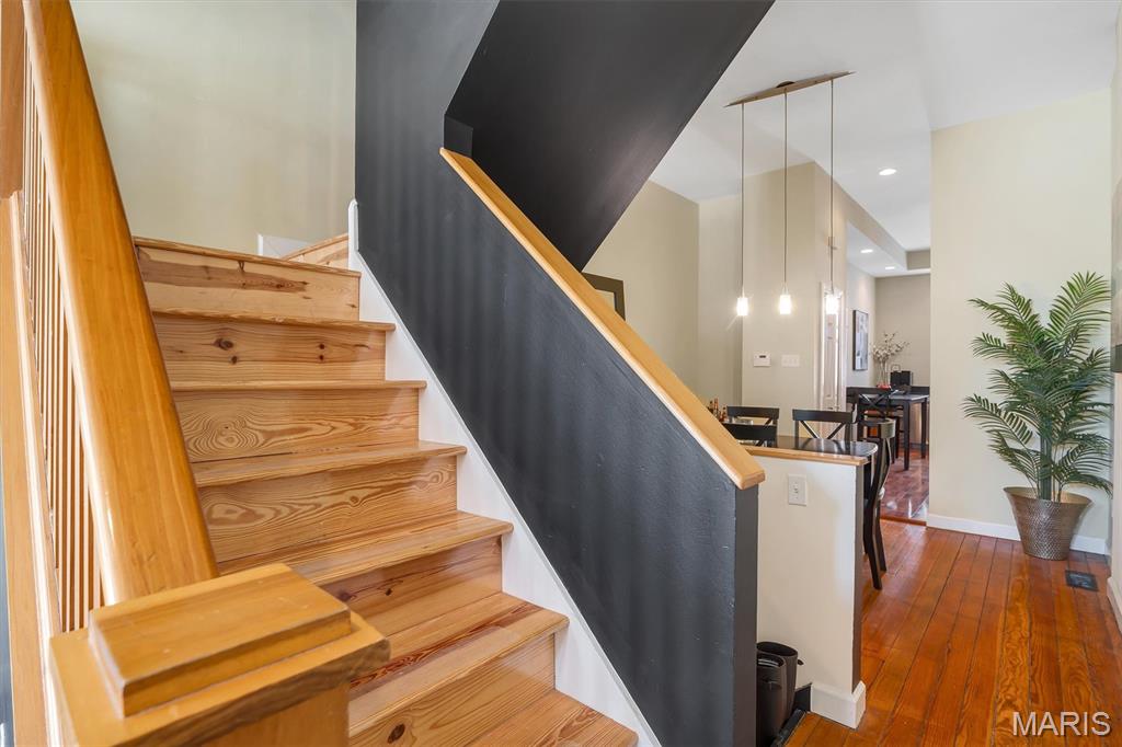 Laclede S Lynch St - Residential