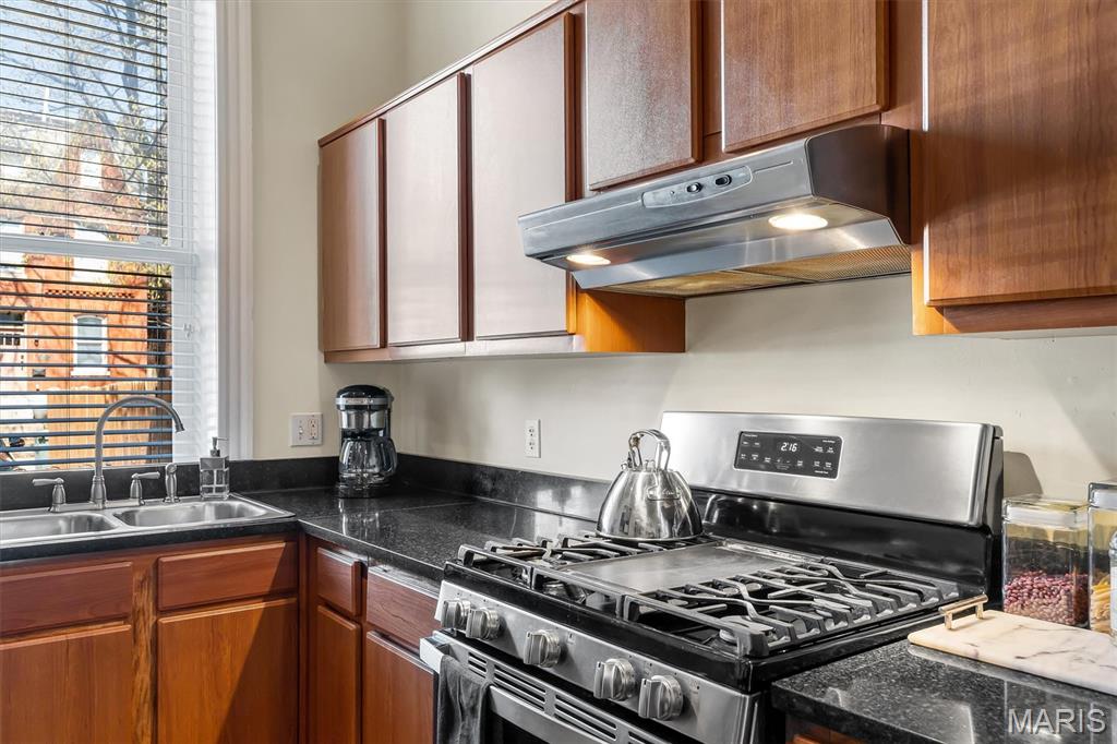 Laclede S Lynch St - Residential