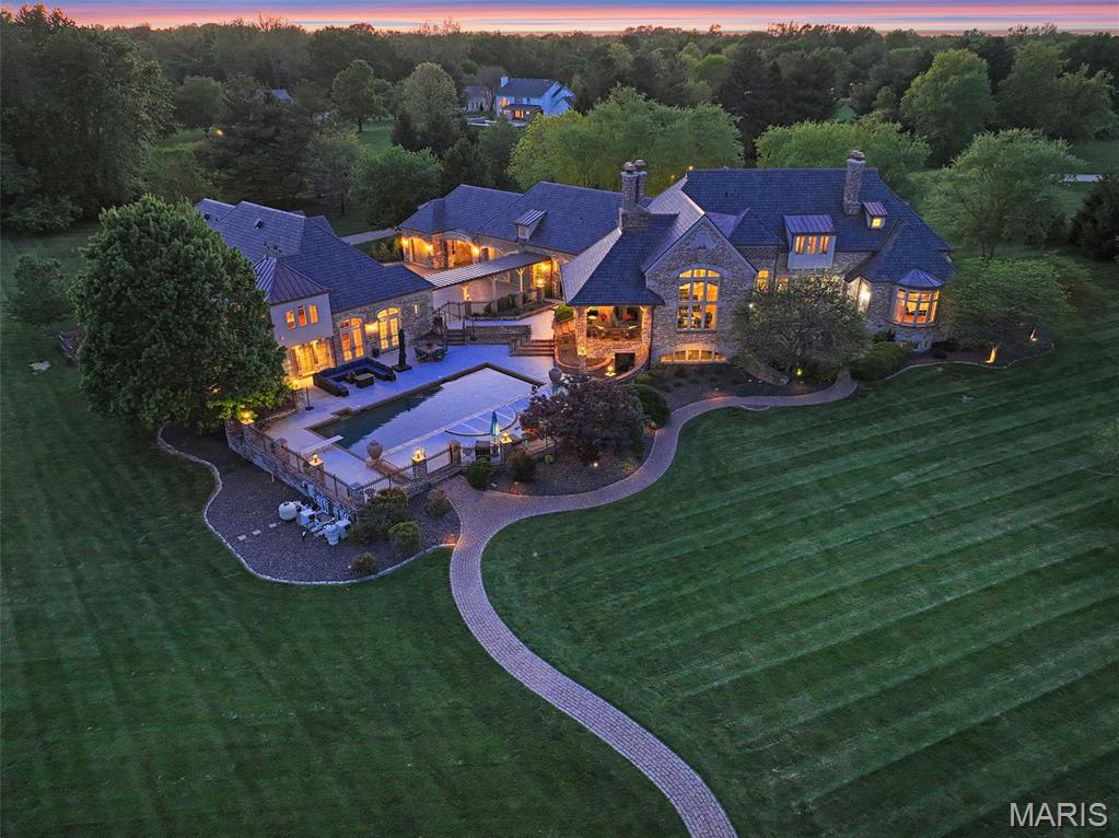 Shiloh, Illinois, 62221, United States, 7 Bedrooms Bedrooms, ,11 BathroomsBathrooms,Residential,Active,2052099
