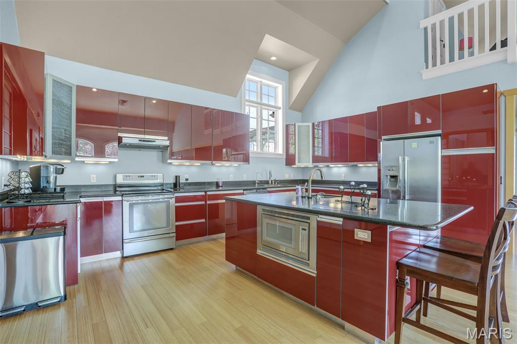 Shiloh, Illinois, 62221, United States, 7 Bedrooms Bedrooms, ,11 BathroomsBathrooms,Residential,Active,2052099