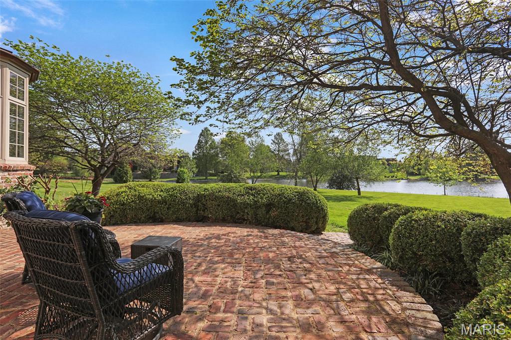 Shiloh, Illinois, 62221, United States, 7 Bedrooms Bedrooms, ,11 BathroomsBathrooms,Residential,Active,2052099