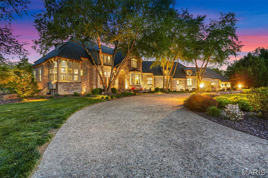 Shiloh, Illinois, 62221, United States, 7 Bedrooms Bedrooms, ,11 BathroomsBathrooms,Residential,Active,2052099