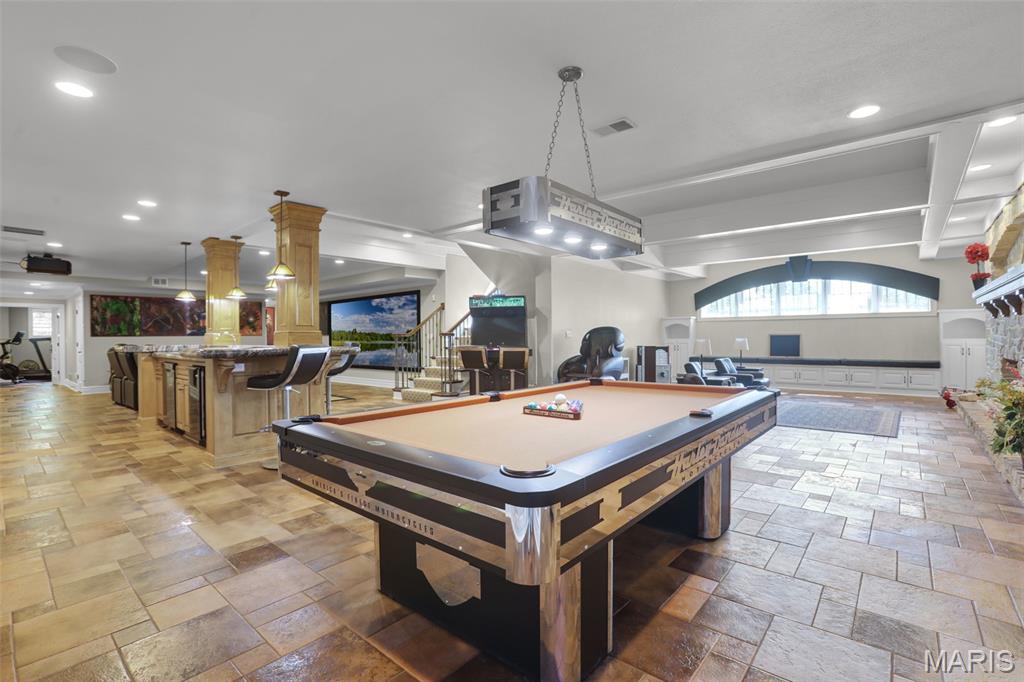 Shiloh, Illinois, 62221, United States, 7 Bedrooms Bedrooms, ,11 BathroomsBathrooms,Residential,Active,2052099