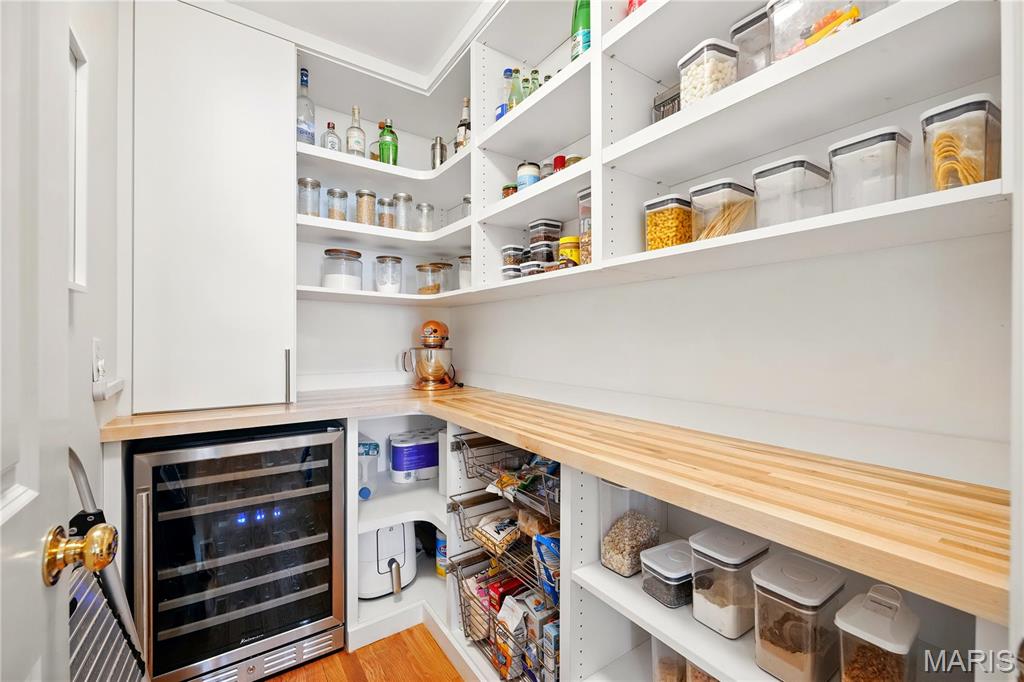 La Hacienda - Residential