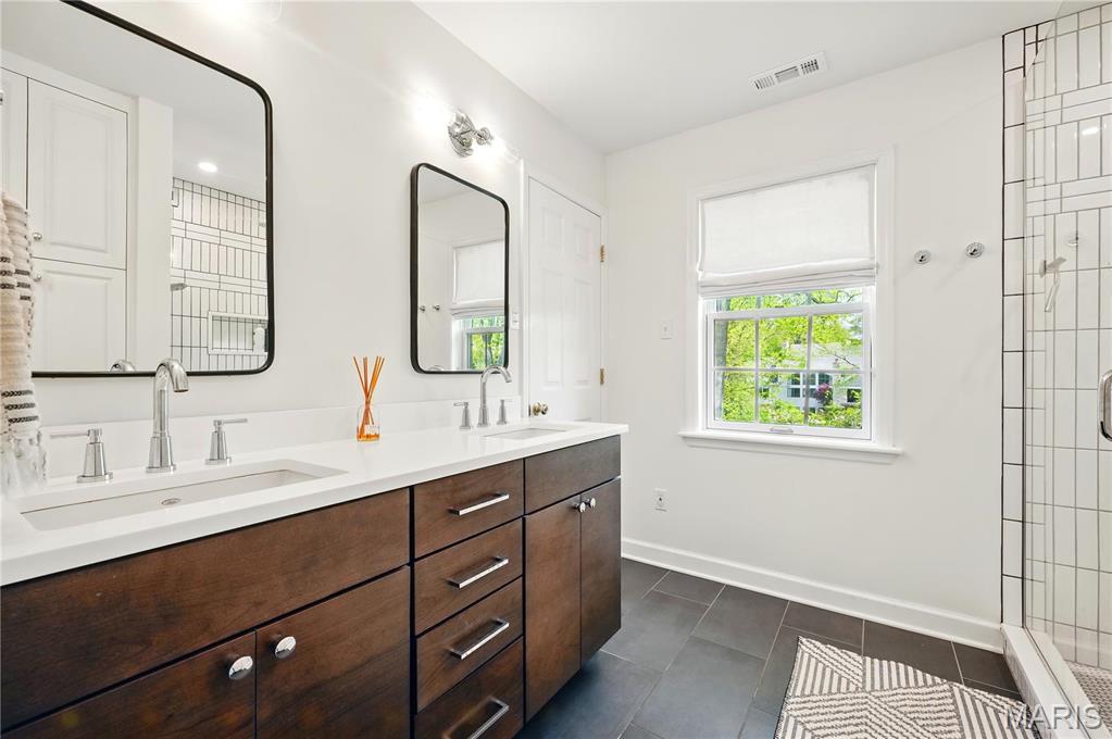 La Hacienda - Residential