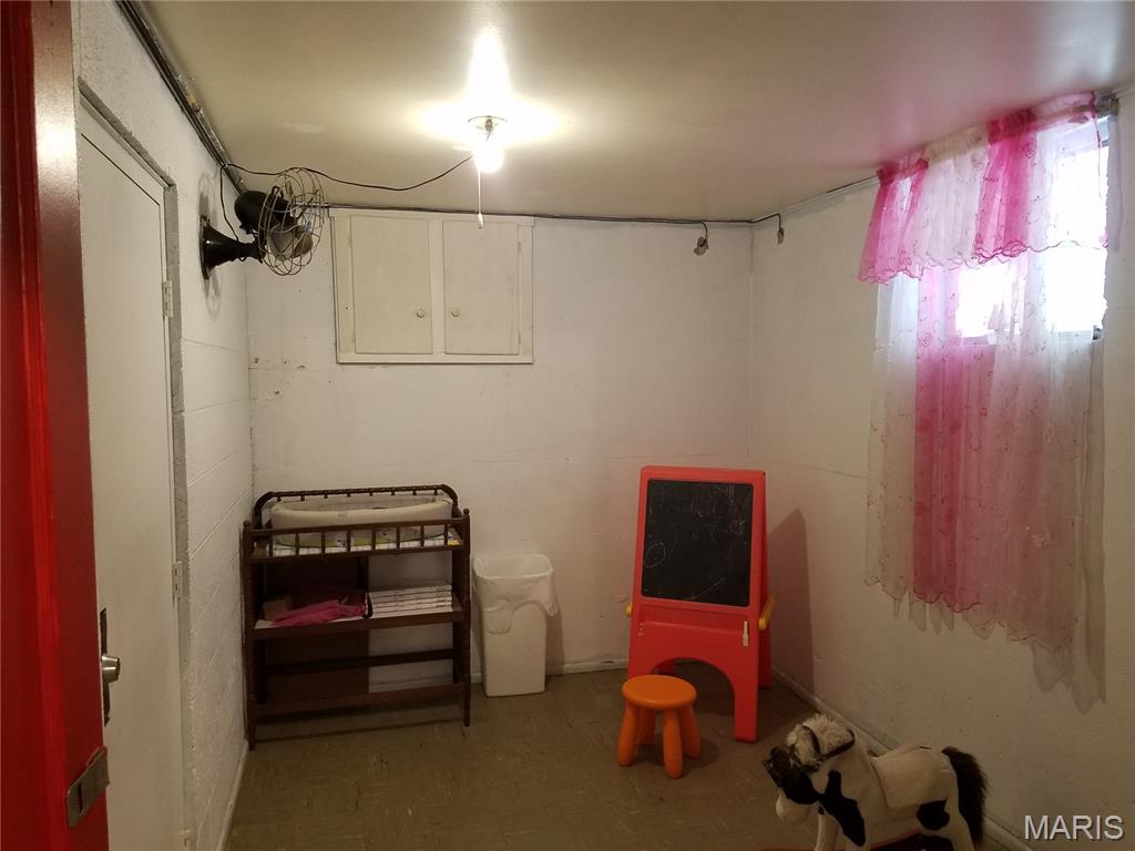 Cherokee Place - Commercial Sale