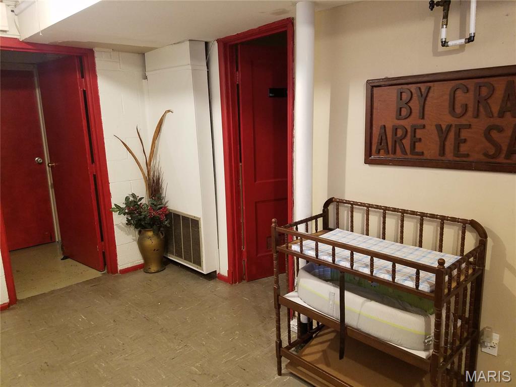 Cherokee Place - Commercial Sale