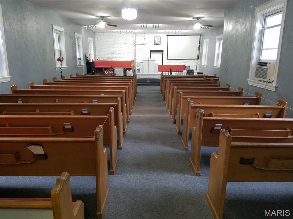 Cherokee Place - Commercial Sale