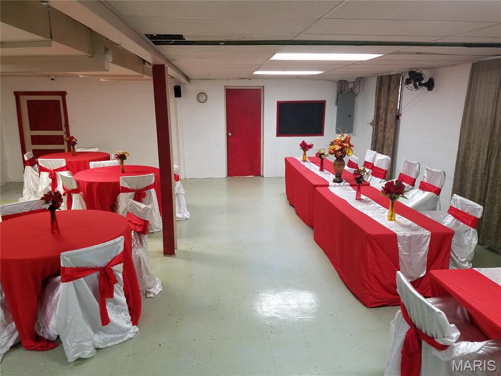 Cherokee Place - Commercial Sale