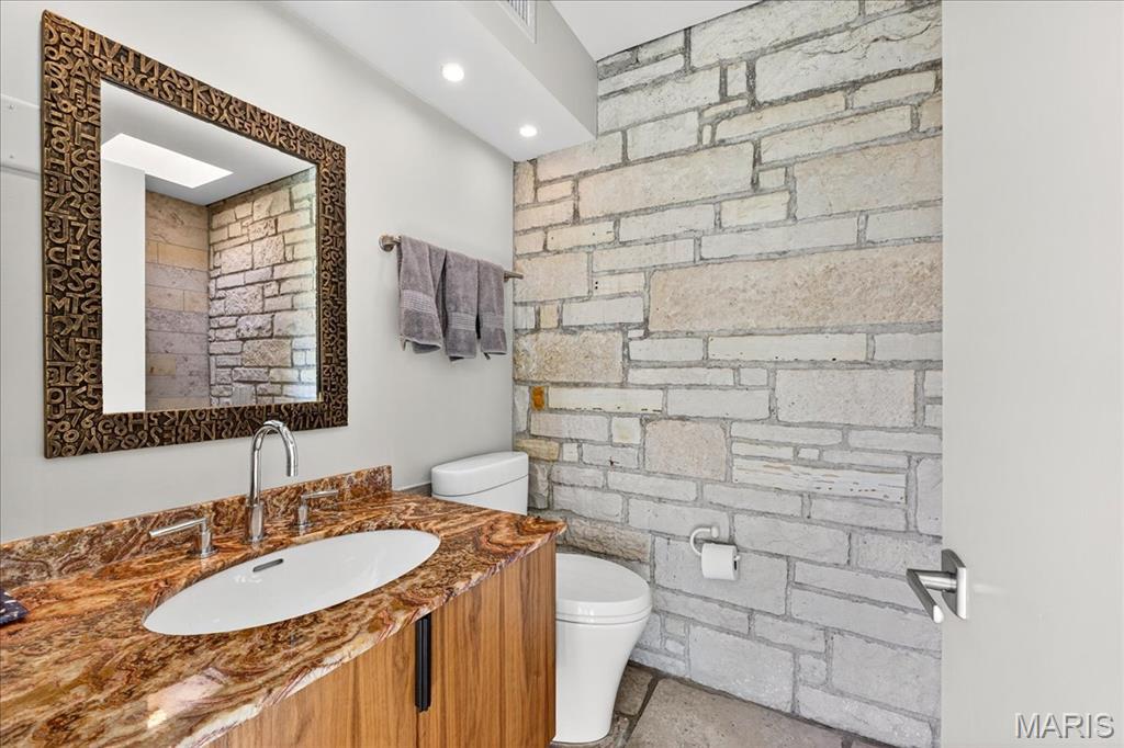 Brentmoor Park Amd - Residential