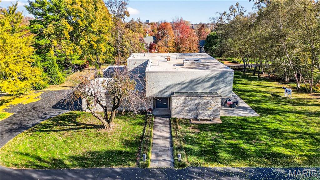 Brentmoor Park Amd - Residential