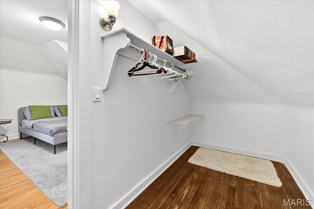 Brentmoor Park Amd - Residential