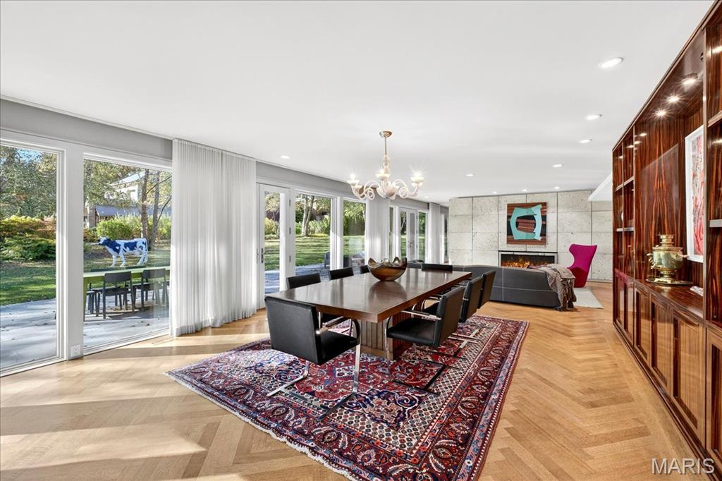 Brentmoor Park Amd - Residential