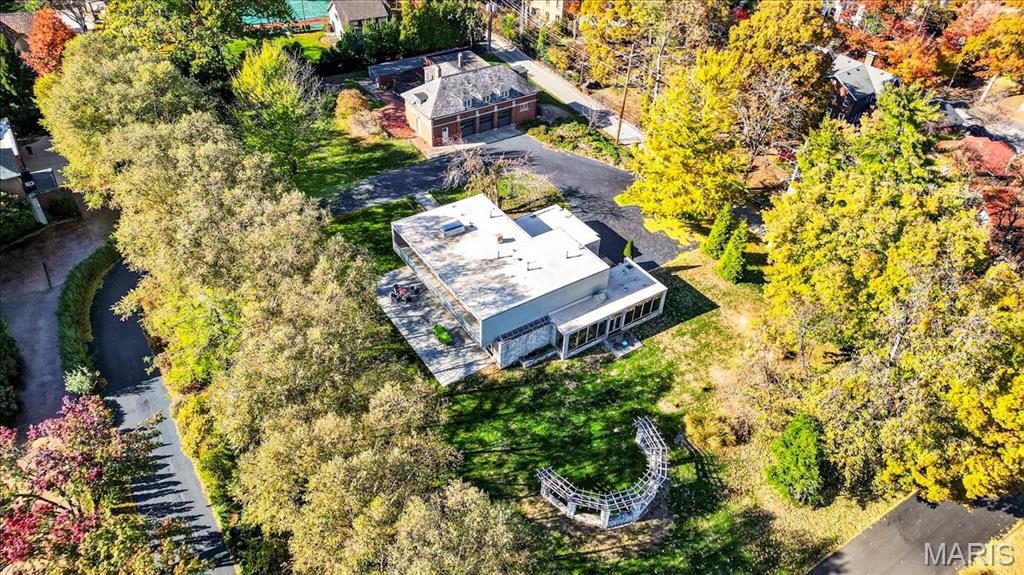 Brentmoor Park Amd - Residential