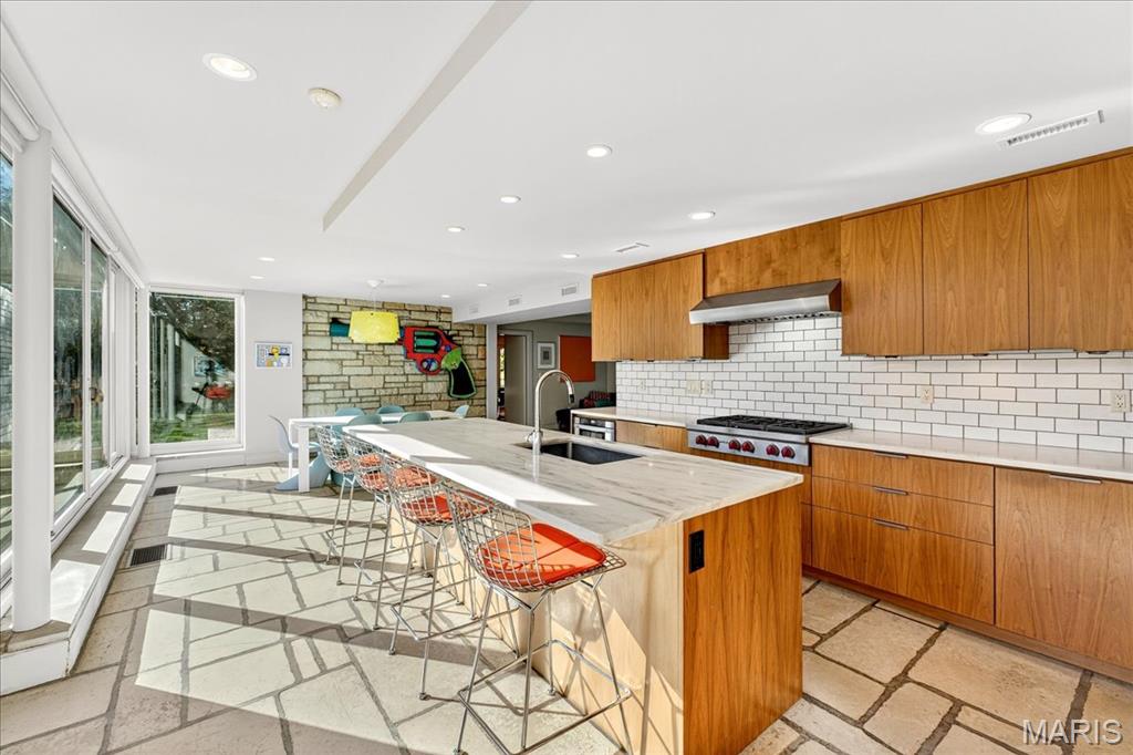 Brentmoor Park Amd - Residential