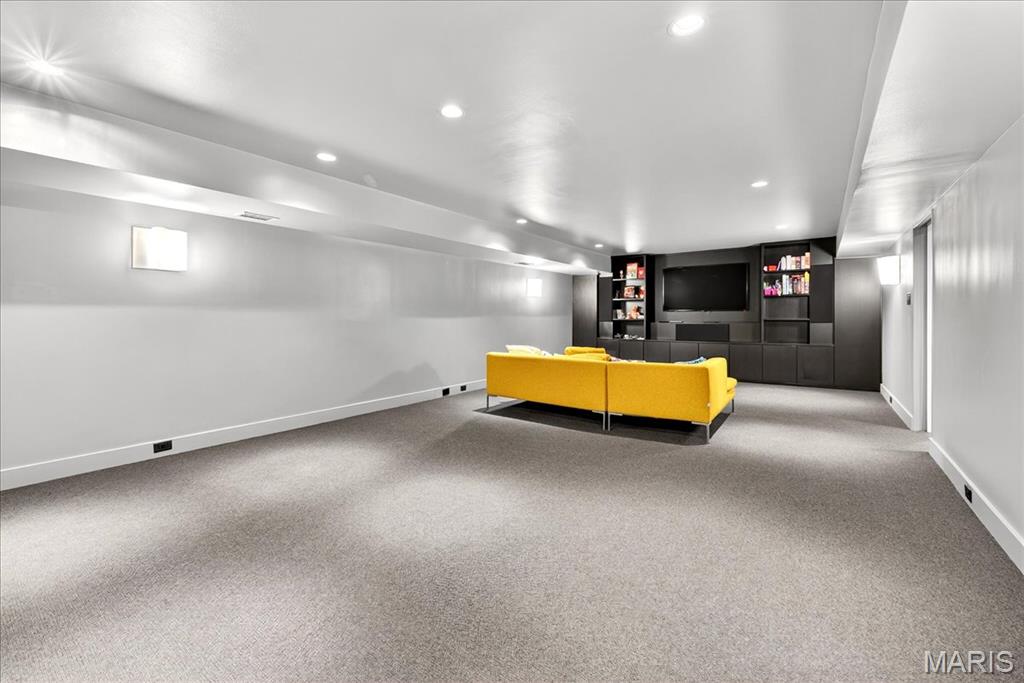 Brentmoor Park Amd - Residential