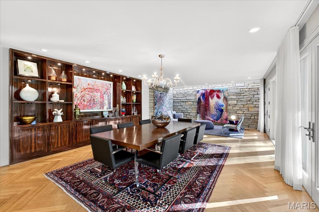 Brentmoor Park Amd - Residential