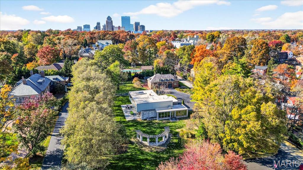 Brentmoor Park Amd - Residential