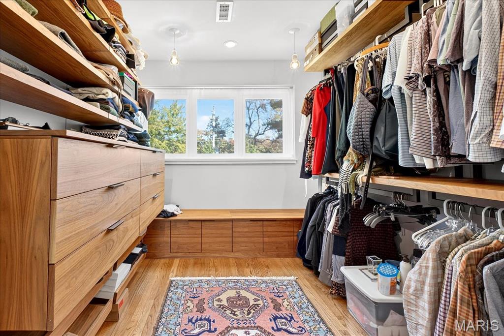 Brentmoor Park Amd - Residential