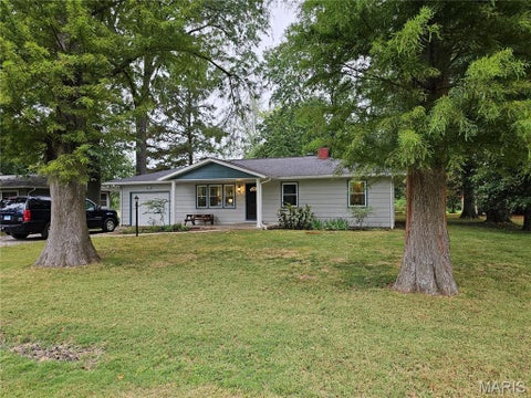 Photo of 939 Country Club Road, Sparta, IL 62286 (MLS # 26061067)