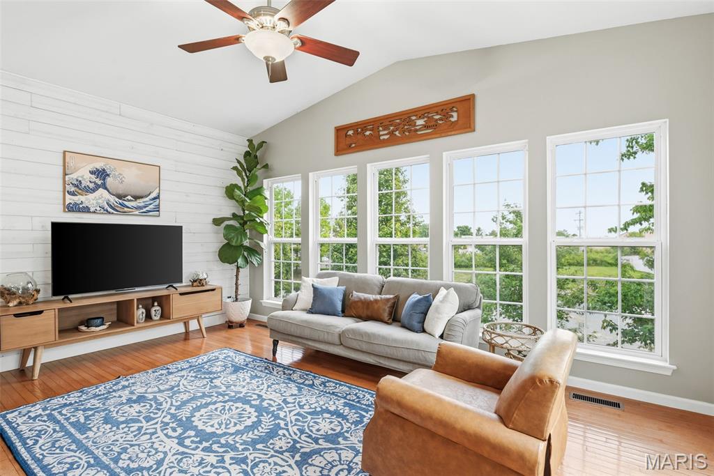 The Manors At Glenbrook - Residential