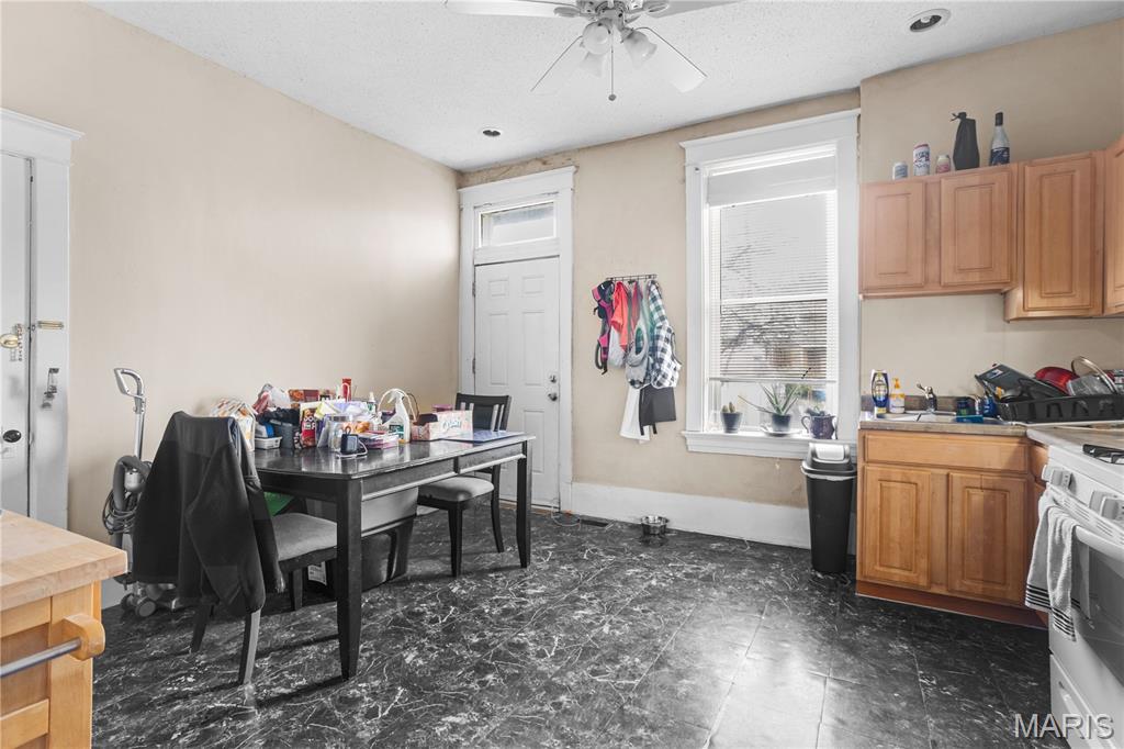 Grunds - Residential Income