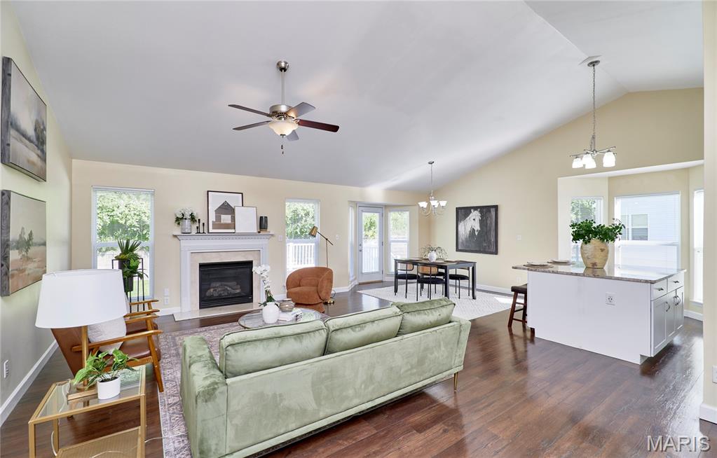 1225 Woodside Drive