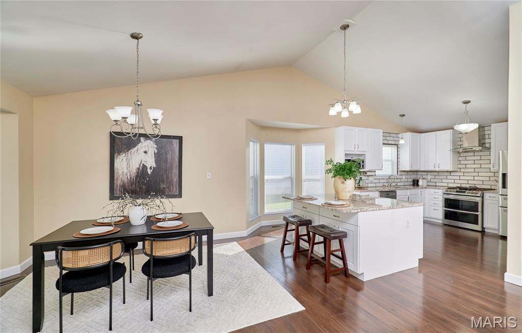 1225 Woodside Drive