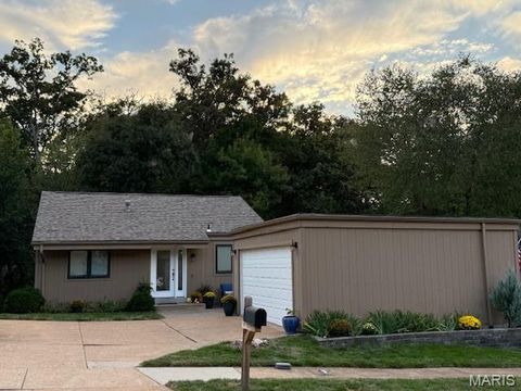 Photo of 949 Barcroft Woods Court, Manchester, MO 63021 (MLS # 25082559)