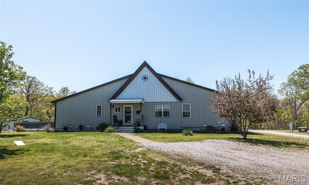 Photo of 29421 Highway AA, Lebanon, MO 65536 (MLS # 26024096)