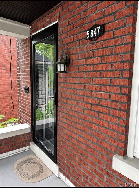 Tiny photo for 5847 Goener Avenue, St Louis, MO 63116 (MLS # 26030676)